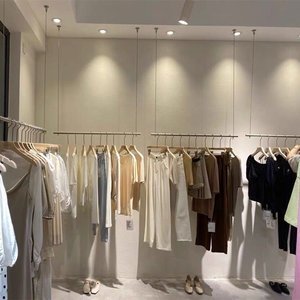 【服装店挂衣绳图片】近期1619组服装店挂衣绳